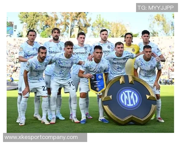 齐沃安慰皮奥错失空门展现球队团结精神与互助氛围